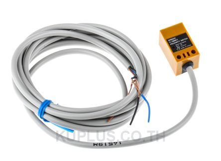 Omron NPN-NO Inductive Sensor 32mm Length, 12 - 24 V dc supply voltage , IP67 Rating